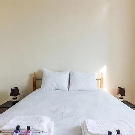 Very Sunny With Large Balcony 3rd Floor Daire *