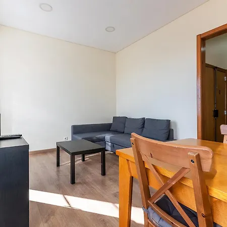 Daire Very Sunny With Large Balcony 3rd Floor