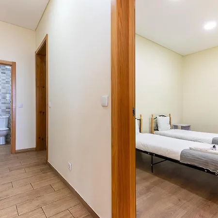 Very Sunny With Large Balcony 3rd Floor Lisboa