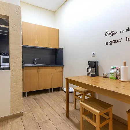 Very Sunny With Large Balcony 3rd Floor * Lisbona